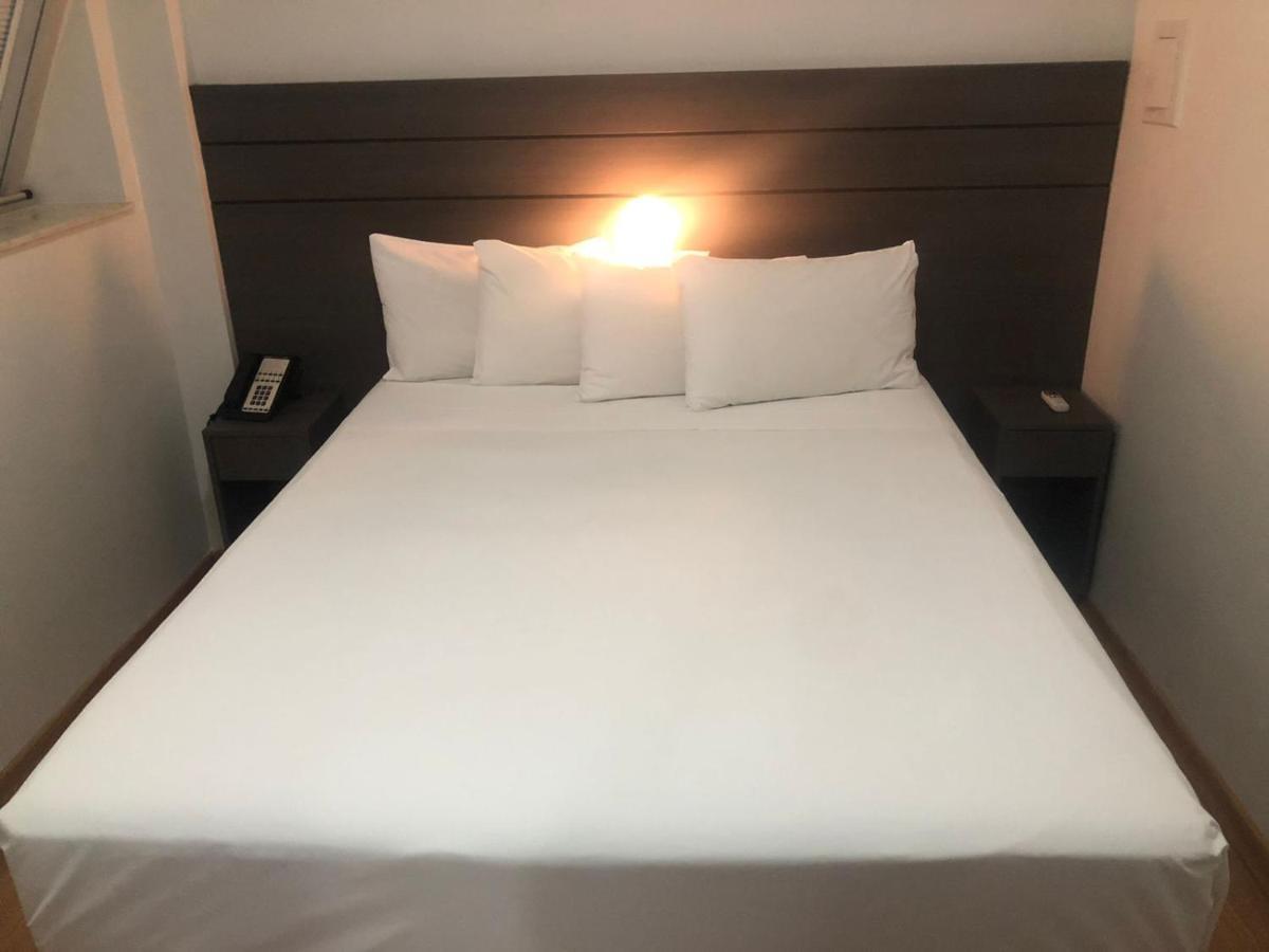 Apart-Hotel De Luxo Em Lourdes เบโลโอรีซอนชี ภายนอก รูปภาพ